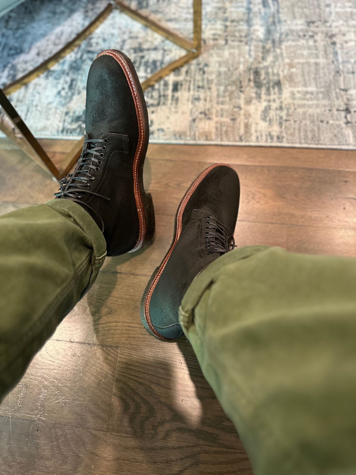 Photo by northsouthdenimguy on April 19, 2024 of the Alden Plain Toe Boot in Horween Earth Chamois Roughout.