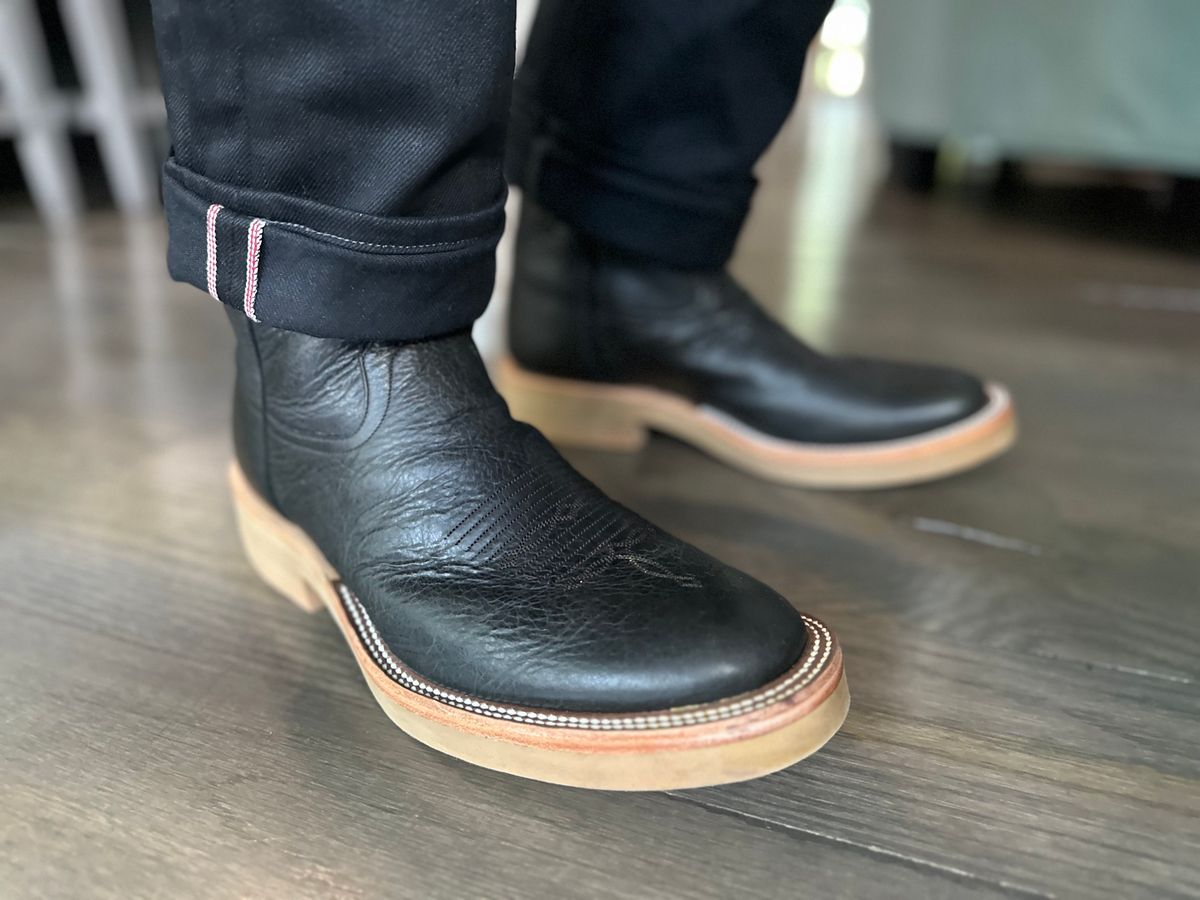 Photo by northsouthdenimguy on August 25, 2023 of the Rios of Mercedes x The Signet Store Midnight Special in Bison Black Navajo.