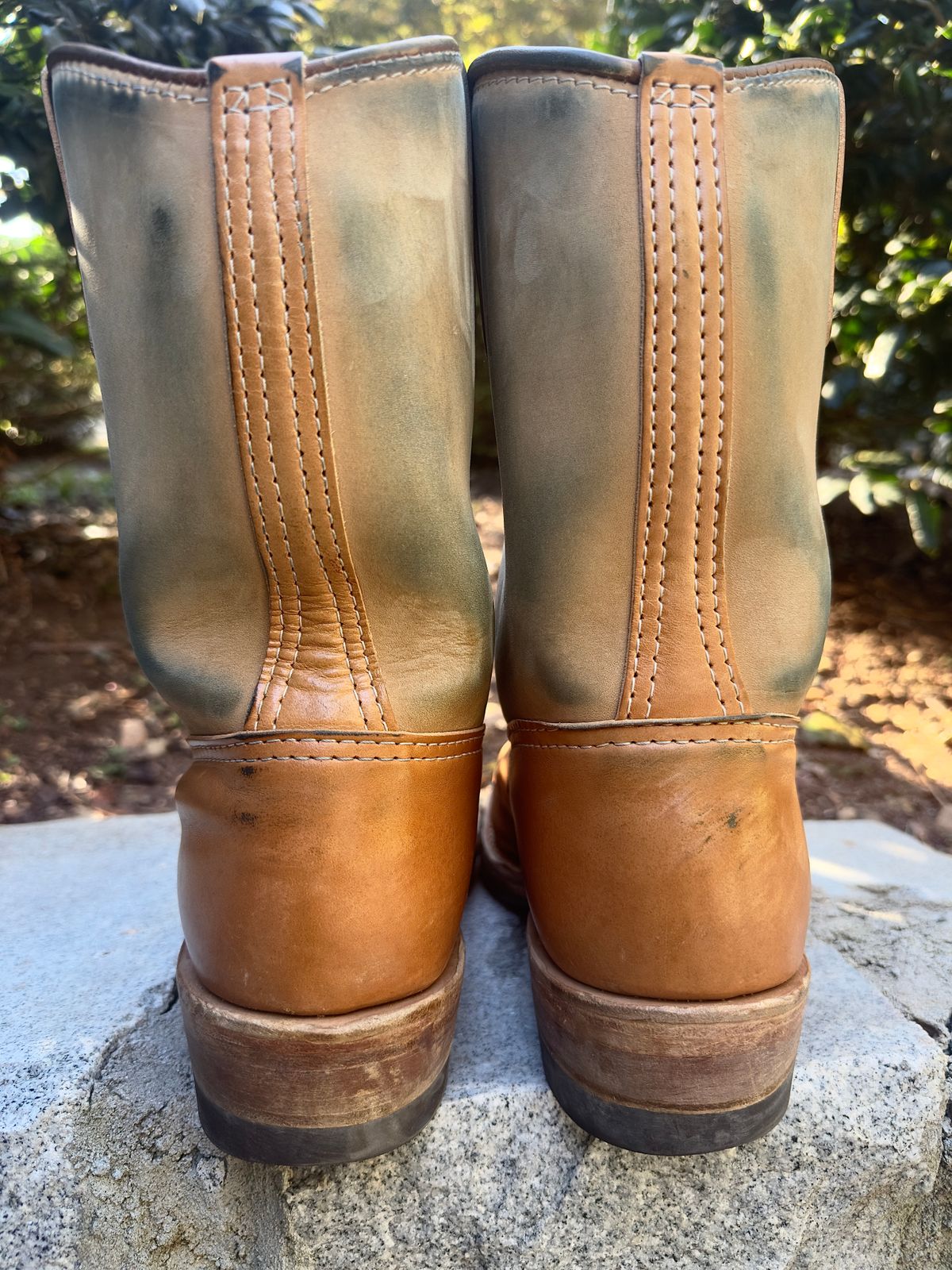 Photo by northsouthdenimguy on November 1, 2025 of the Wesco Morrison in Maryam Glazed Natural Horsehide.