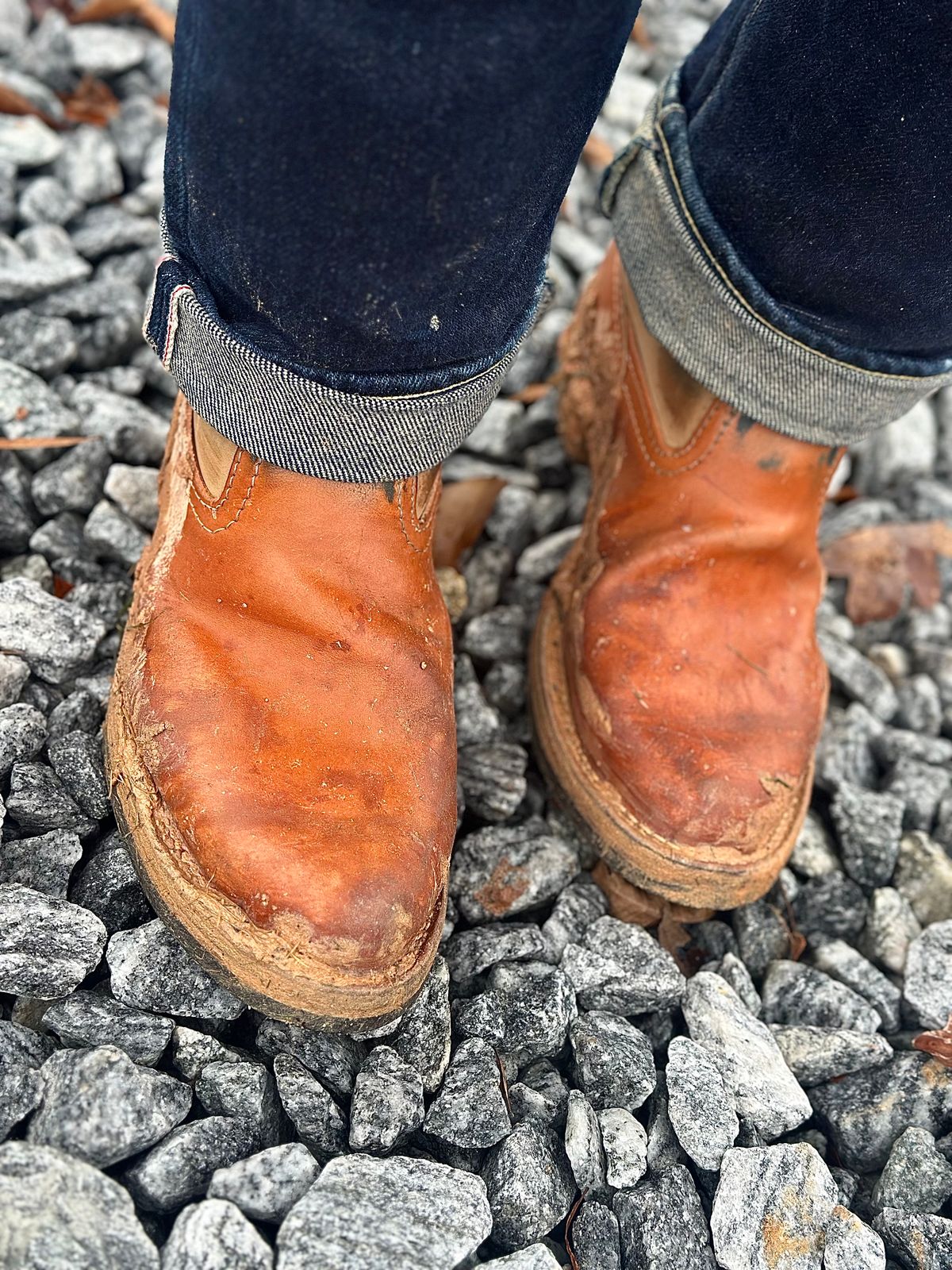 Photo by northsouthdenimguy on December 2, 2025 of the Wesco Morrison in Maryam Glazed Natural Horsehide.