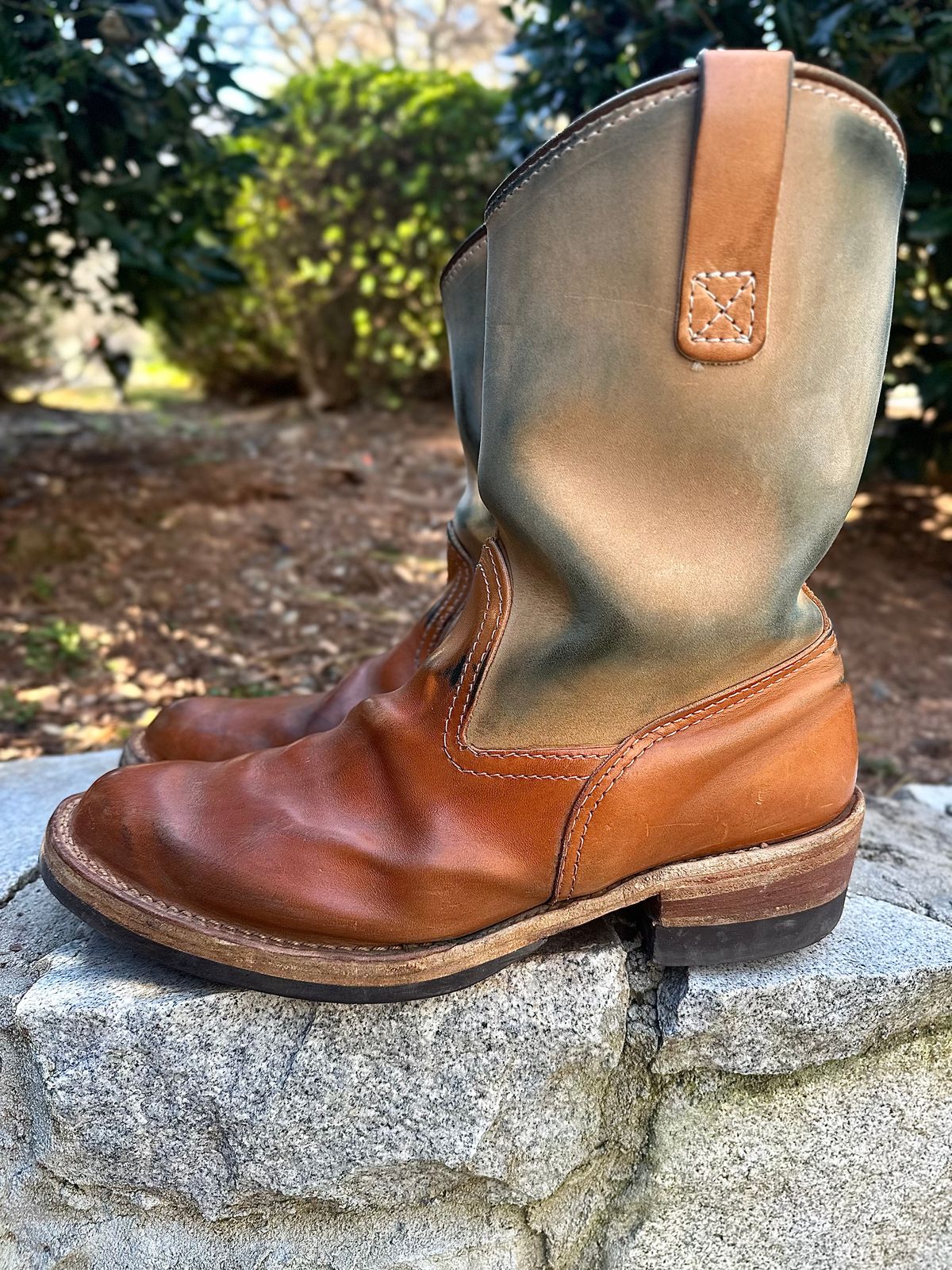 Photo by northsouthdenimguy on December 31, 2025 of the Wesco Morrison in Maryam Glazed Natural Horsehide.