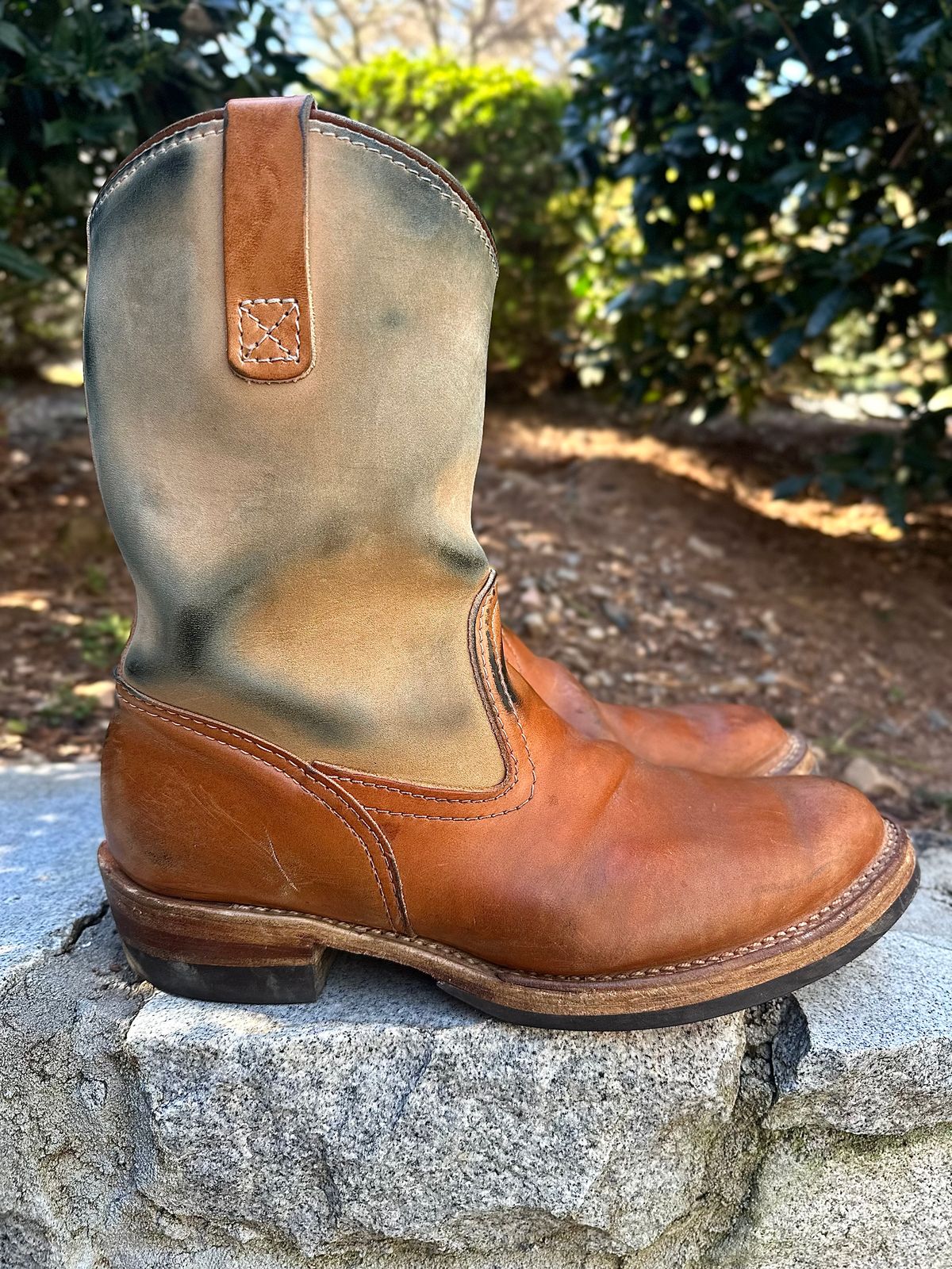 Photo by northsouthdenimguy on December 31, 2025 of the Wesco Morrison in Maryam Glazed Natural Horsehide.