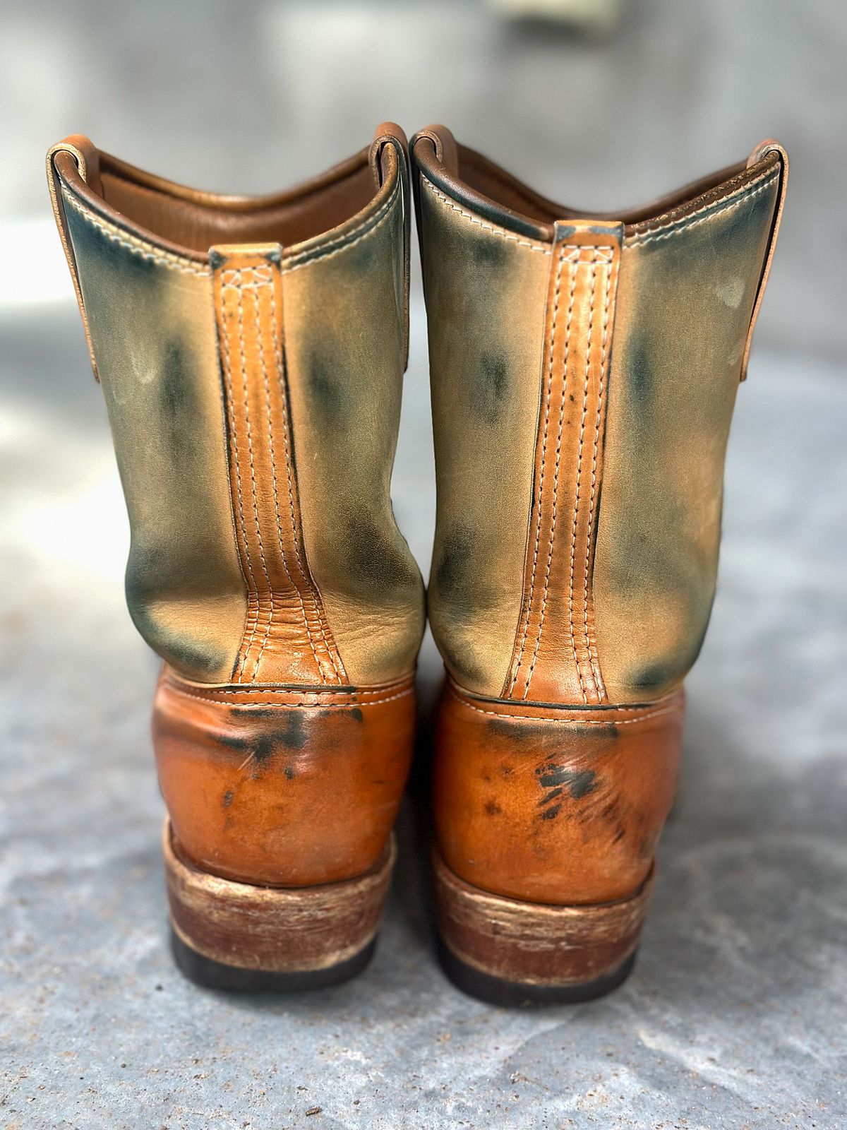 Photo by northsouthdenimguy on March 1, 2026 of the Wesco Morrison in Maryam Glazed Natural Horsehide.