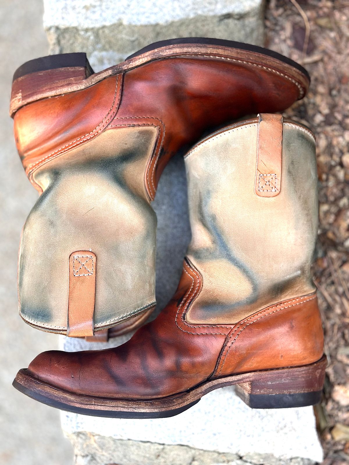 Photo by northsouthdenimguy on April 1, 2026 of the Wesco Morrison in Maryam Glazed Natural Horsehide.