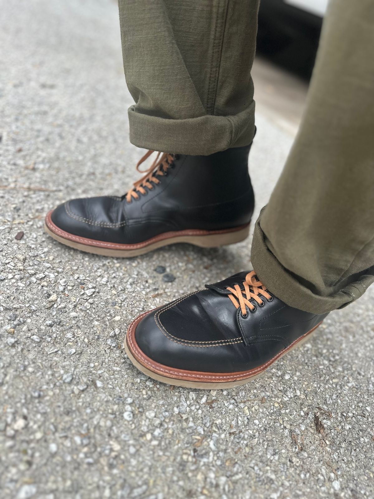 Photo by northsouthdenimguy on January 26, 2025 of the Alden Indy Boot in Horween Black Chromexcel.