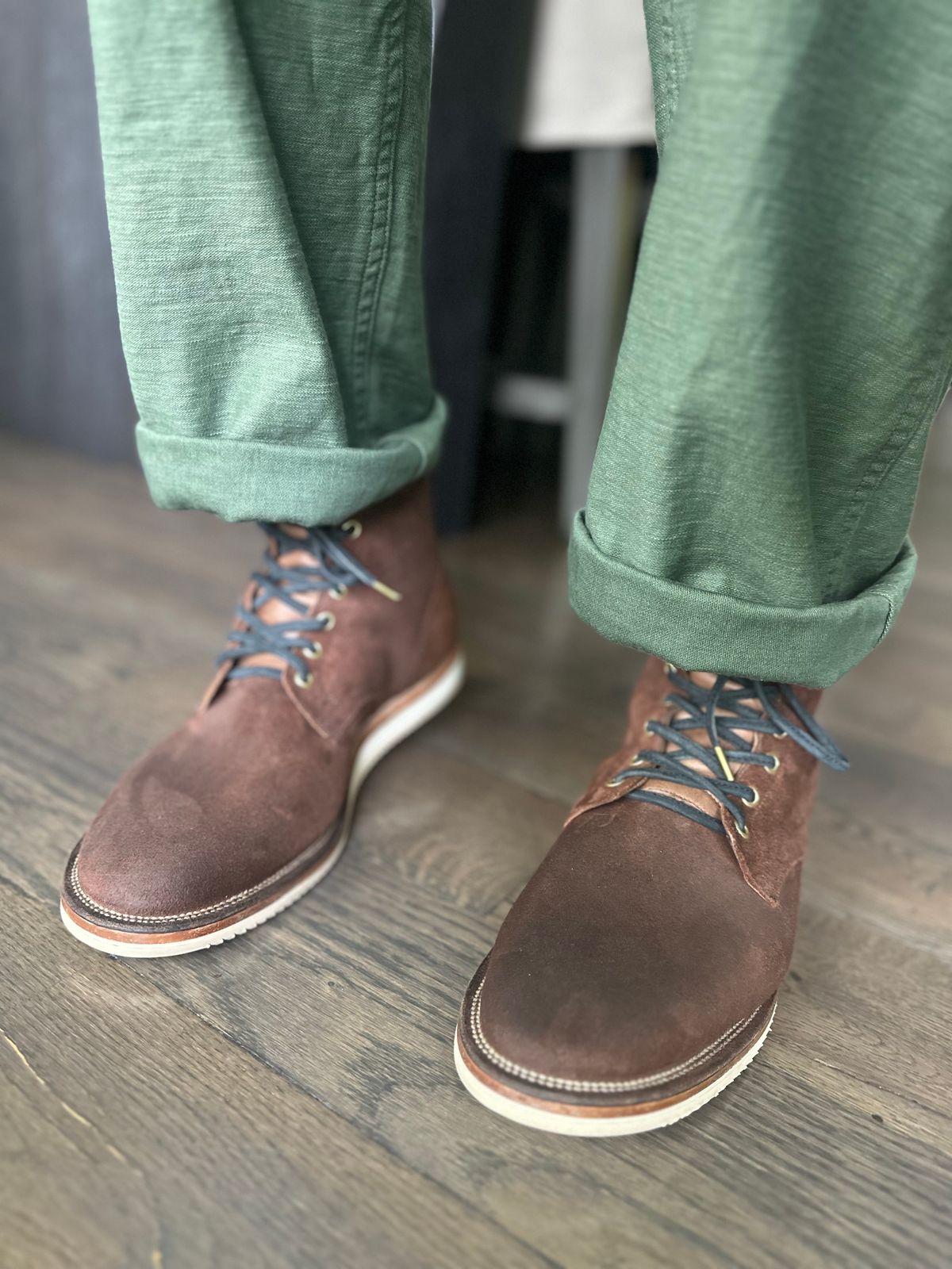 Photo by northsouthdenimguy on May 2, 2025 of the Viberg Service Boot in Horween Tobacco Chamois Roughout.