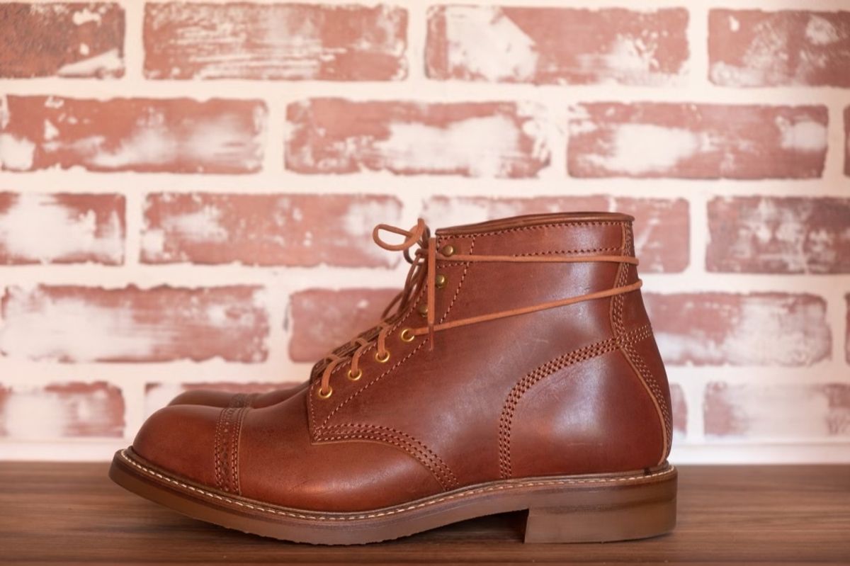Photo by patinalfather on October 3, 2022 of the John Lofgren Combat Boots in Shinki Wabi-Sabi Horsebutt.