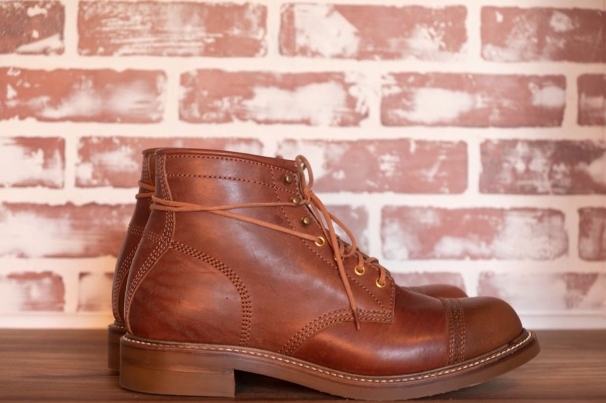 Photo by patinalfather on October 3, 2022 of the John Lofgren Combat Boots in Shinki Wabi-Sabi Horsebutt.