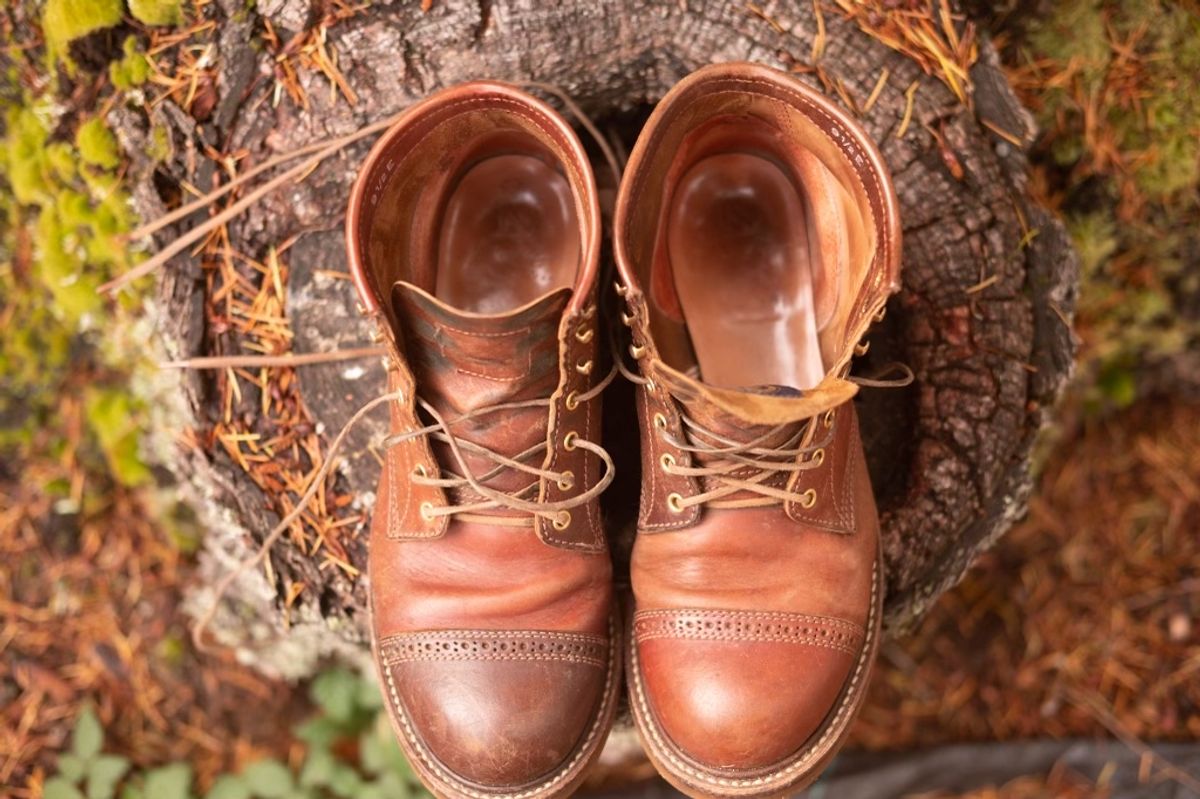 Photo by patinalfather on November 2, 2022 of the John Lofgren Combat Boots in Shinki Wabi-Sabi Horsebutt.