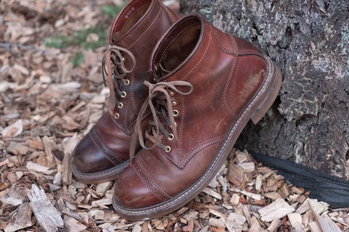 Photo by patinalfather on February 3, 2023 of the John Lofgren Combat Boots in Shinki Wabi-Sabi Horsebutt.