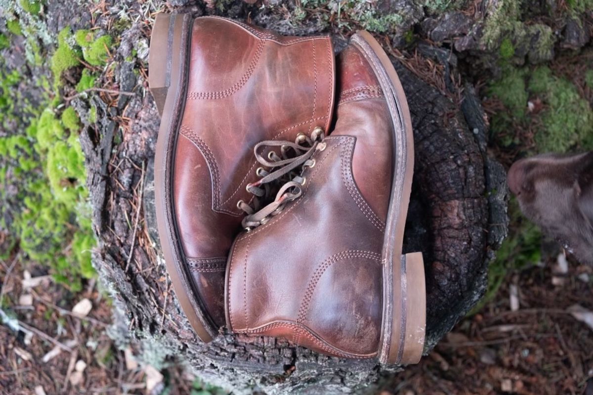 Photo by patinalfather on February 3, 2023 of the John Lofgren Combat Boots in Shinki Wabi-Sabi Horsebutt.
