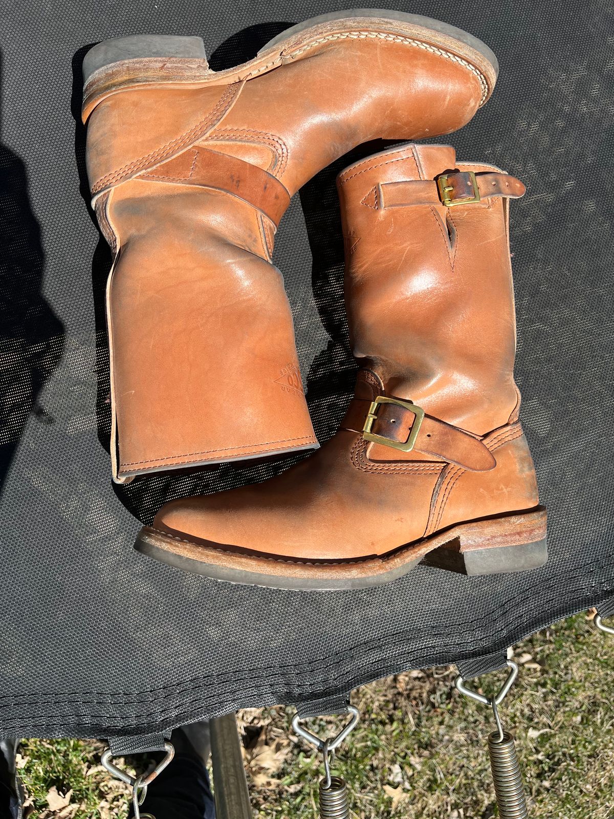 Photo by MrSaver on April 3, 2023 of the Wesco Mister Lou in Maryam Natural Horsebutt.