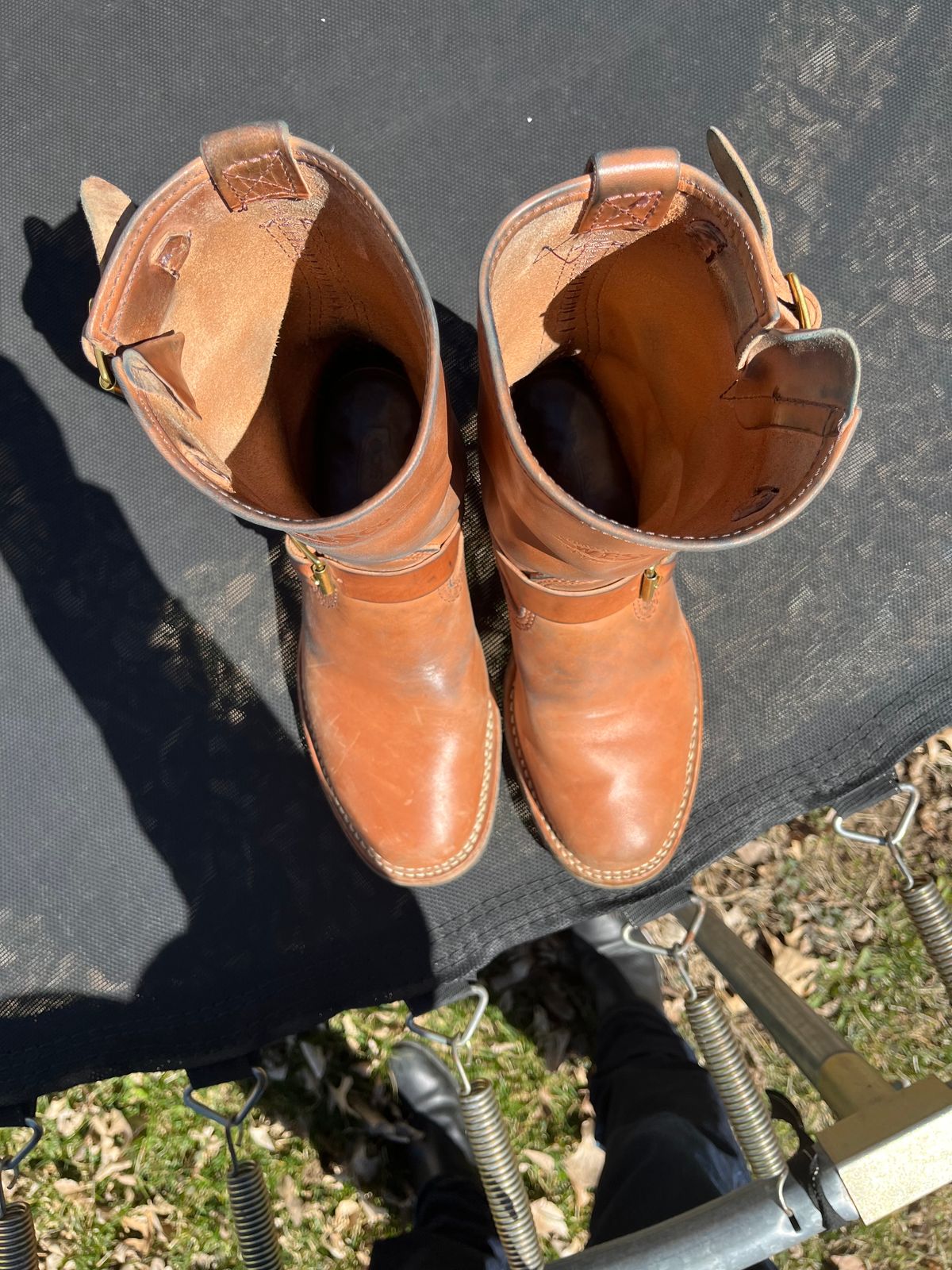 Photo by MrSaver on April 3, 2023 of the Wesco Mister Lou in Maryam Natural Horsebutt.
