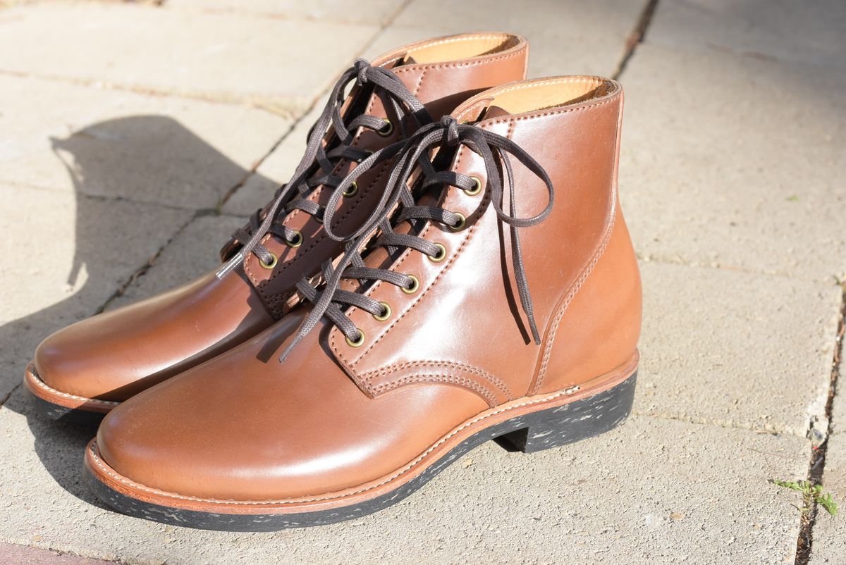 Photo by horsebuttboots on October 1, 2022 of the Quan Shoemaker Unknown Model in Horween Natural Shell Cordovan.