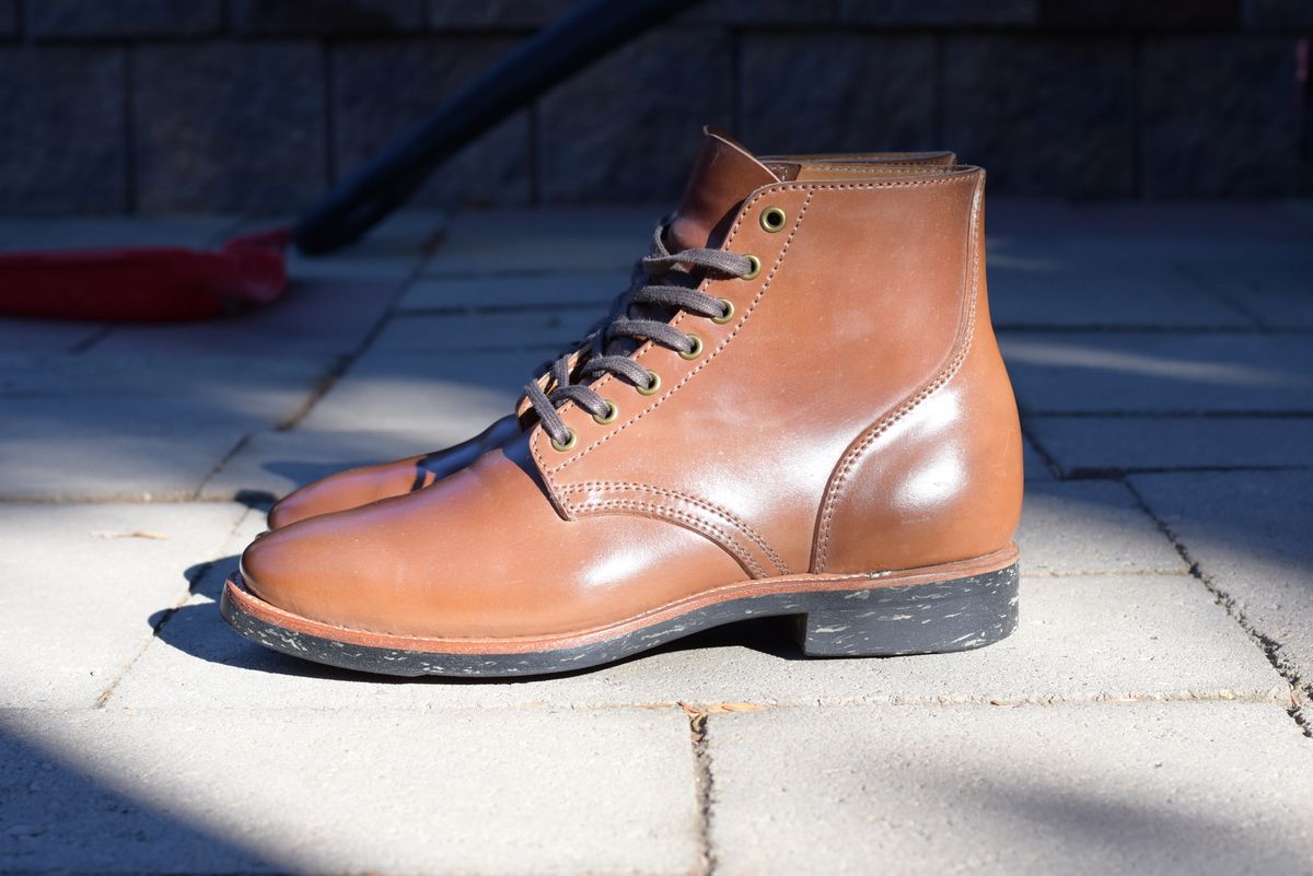 Photo by horsebuttboots on November 2, 2022 of the Quan Shoemaker Unknown Model in Horween Natural Shell Cordovan.