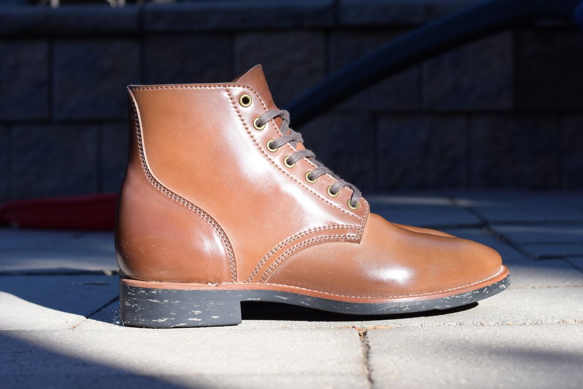 Photo by horsebuttboots on November 2, 2022 of the Quan Shoemaker Unknown Model in Horween Natural Shell Cordovan.