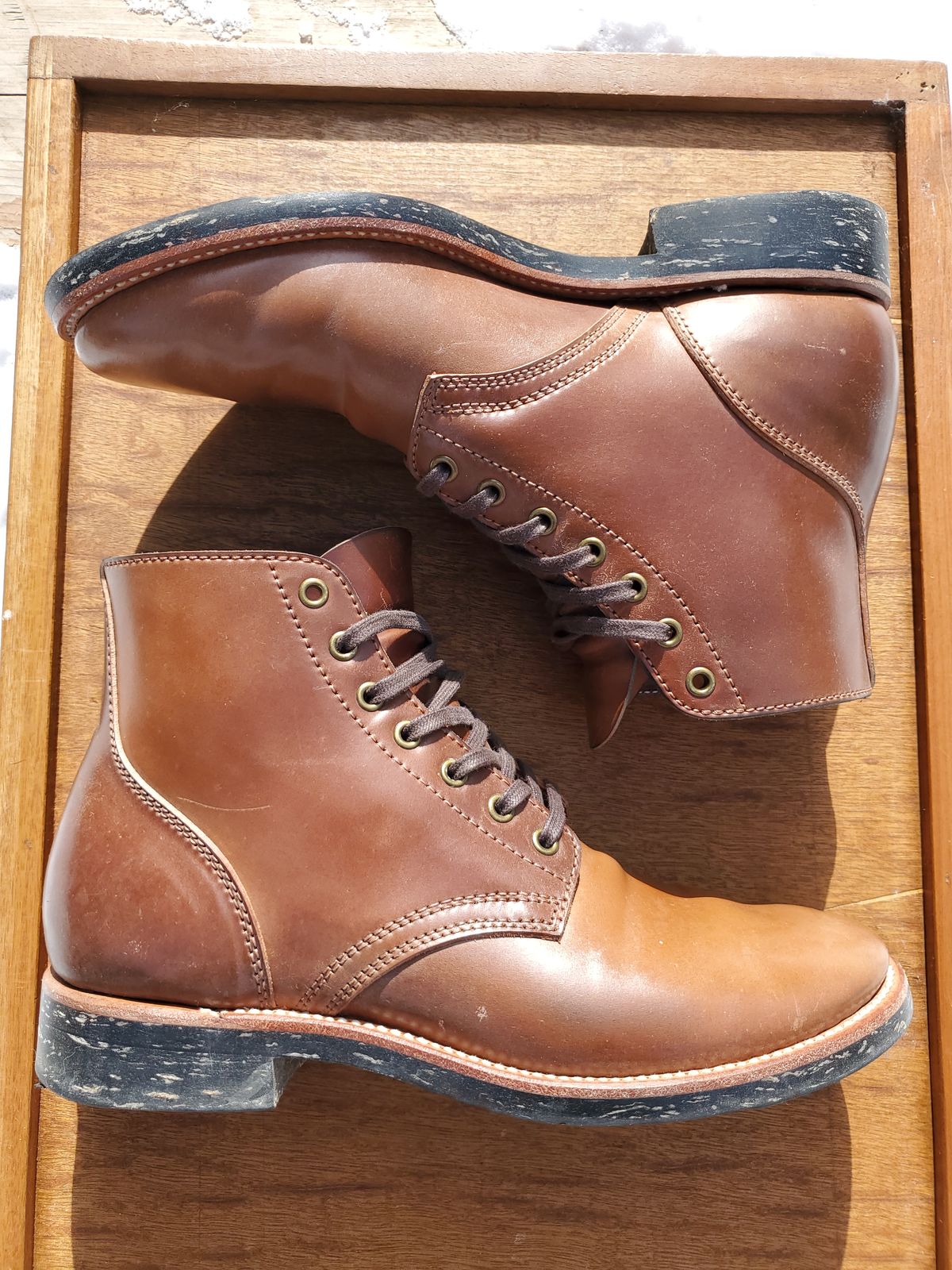 Photo by horsebuttboots on March 1, 2023 of the Quan Shoemaker Unknown Model in Horween Natural Shell Cordovan.