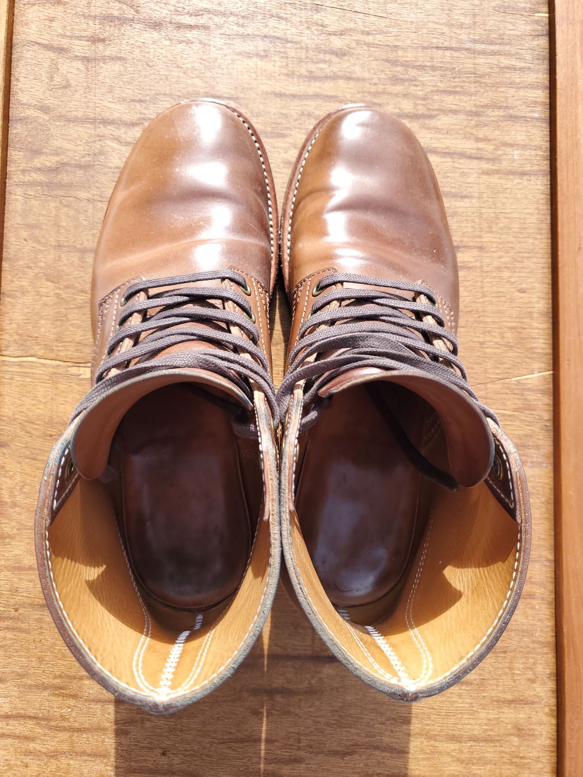 Photo by horsebuttboots on March 1, 2023 of the Quan Shoemaker Unknown Model in Horween Natural Shell Cordovan.