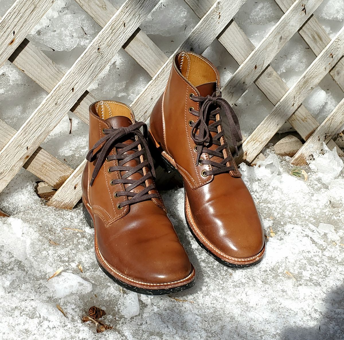 Photo by horsebuttboots on April 1, 2023 of the Quan Shoemaker Unknown Model in Horween Natural Shell Cordovan.