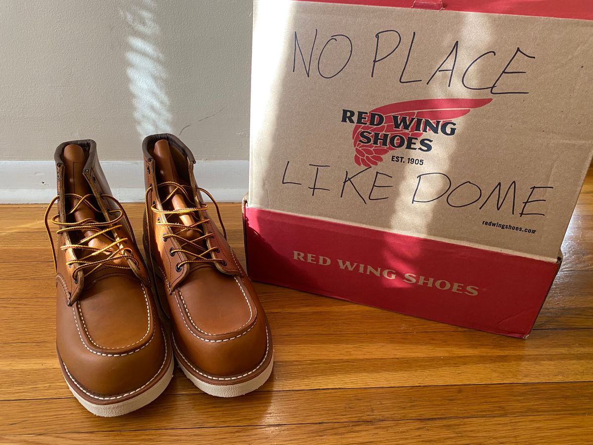Photo by jslatt on November 2, 2022 of the Red Wing 6-Inch Classic Moc in S.B. Foot Oro Legacy.