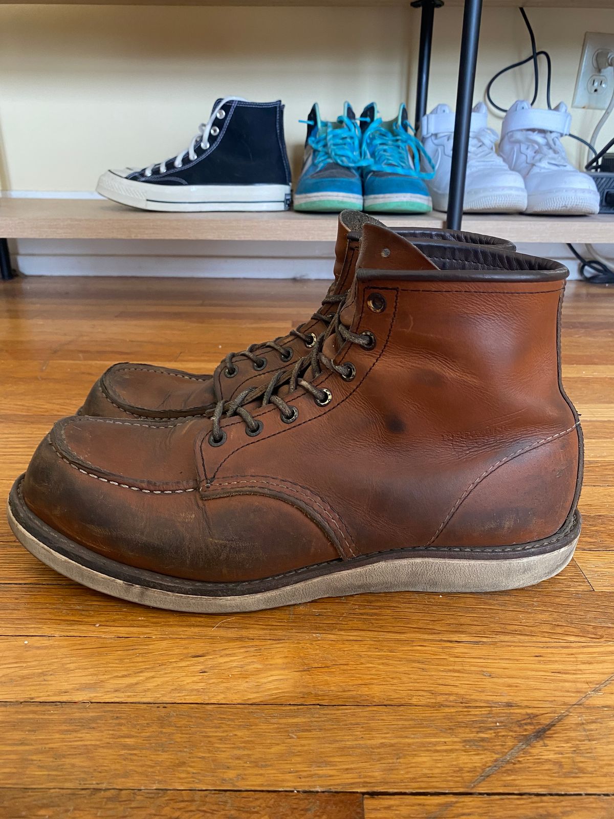 Photo by jslatt on March 6, 2023 of the Red Wing 6-Inch Classic Moc in S.B. Foot Oro Legacy.