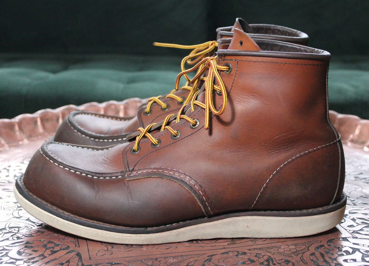 Photo by jslatt on April 5, 2023 of the Red Wing 6-Inch Classic Moc in S.B. Foot Oro Legacy.