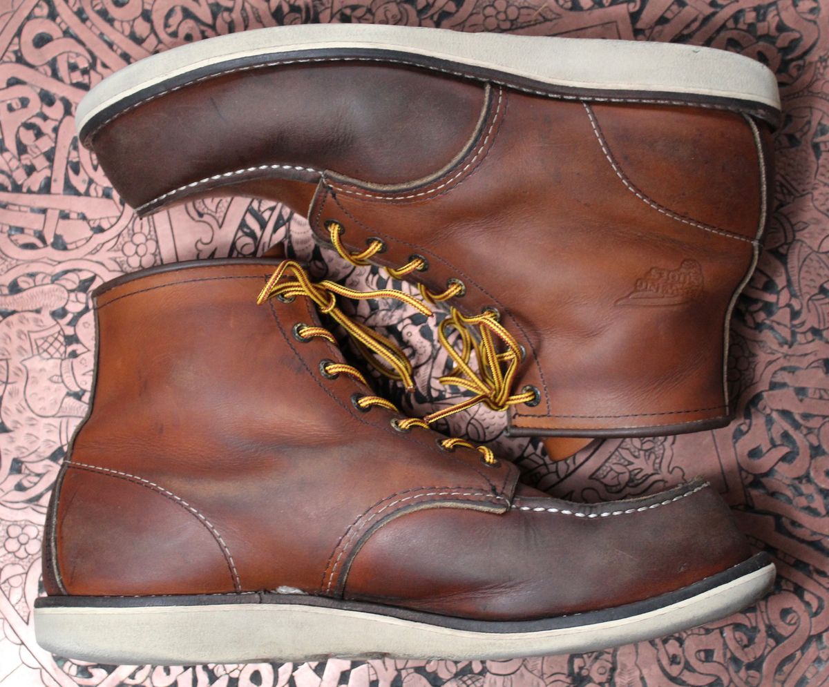 Photo by jslatt on April 5, 2023 of the Red Wing 6-Inch Classic Moc in S.B. Foot Oro Legacy.