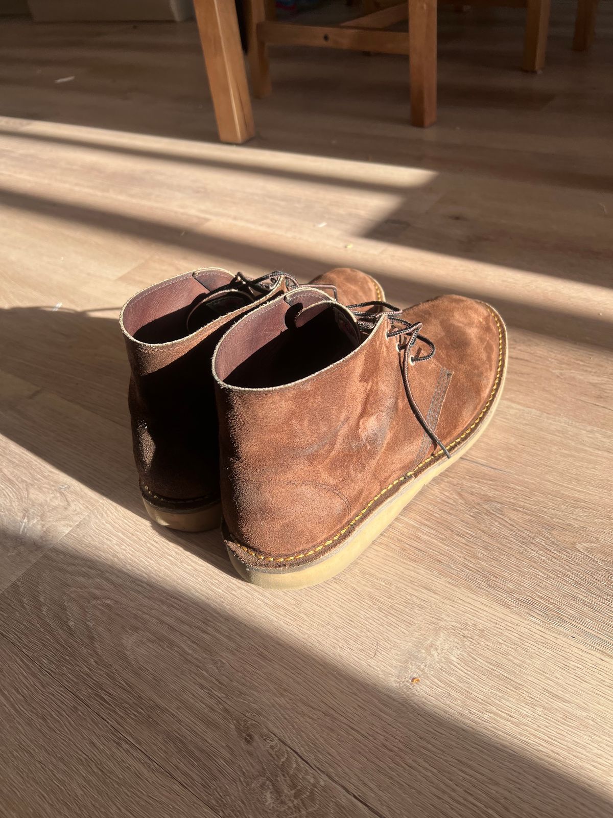 Photo by Snailchang on September 13, 2025 of the Red Wing Weekender Chukka in chocolate muleskinner.
