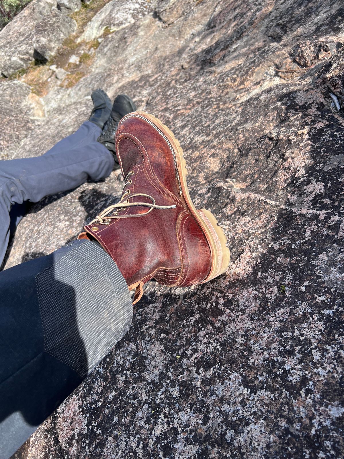Photo by Snailchang on December 18, 2024 of the Nicks Moc Toe in Horween Tan Waxed Flesh.