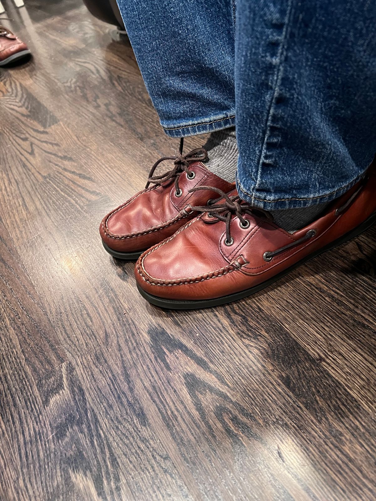 Photo by Snailchang on May 18, 2025 of the L.L.Bean Casco Bay Boat Shoe in Canyon Brown Leathwr.