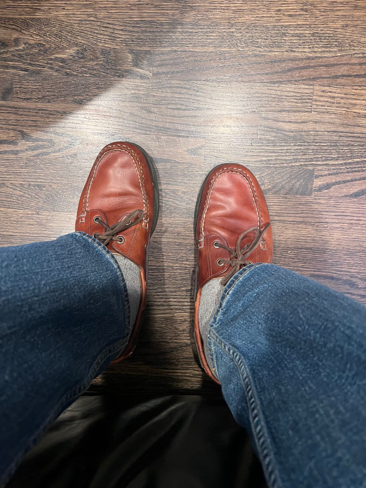 Photo by Snailchang on May 18, 2025 of the L.L.Bean Casco Bay Boat Shoe in Canyon Brown Leathwr.