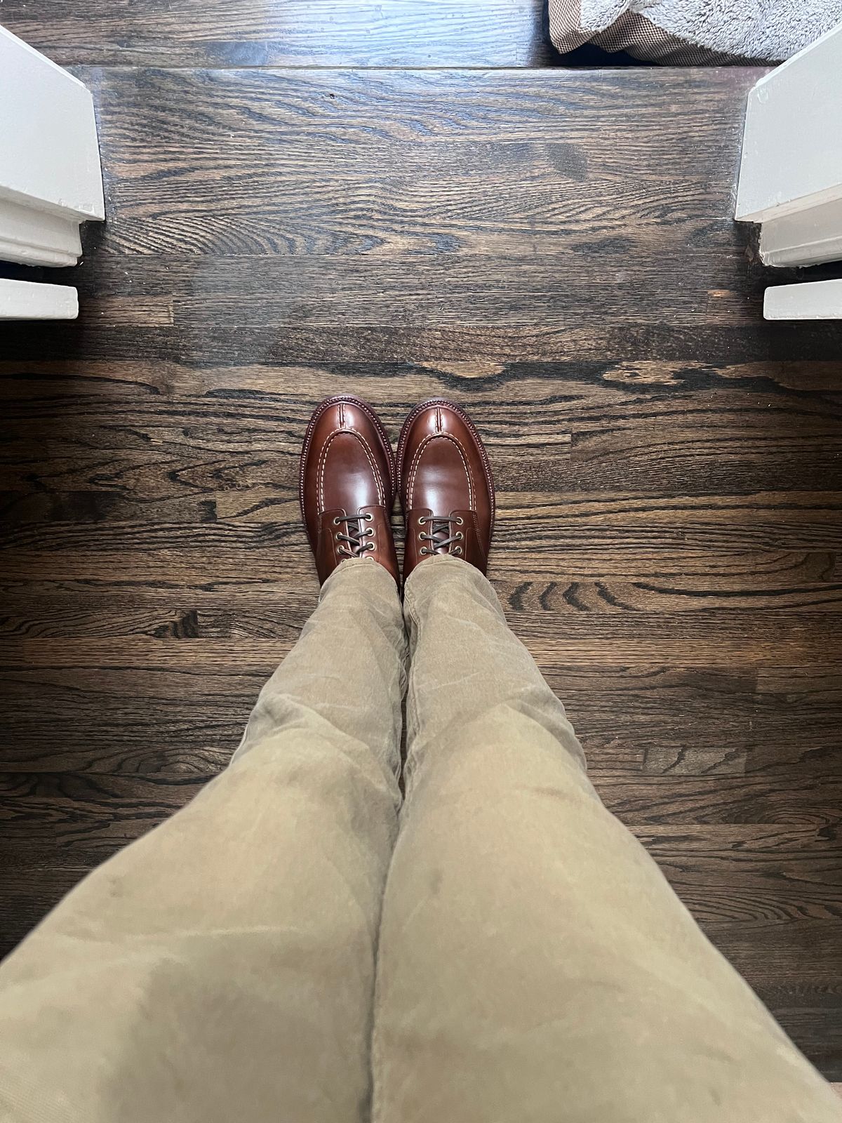 Photo by Snailchang on August 12, 2024 of the Grant Stone Ottawa Boot in Horween Crimson Chromexcel.