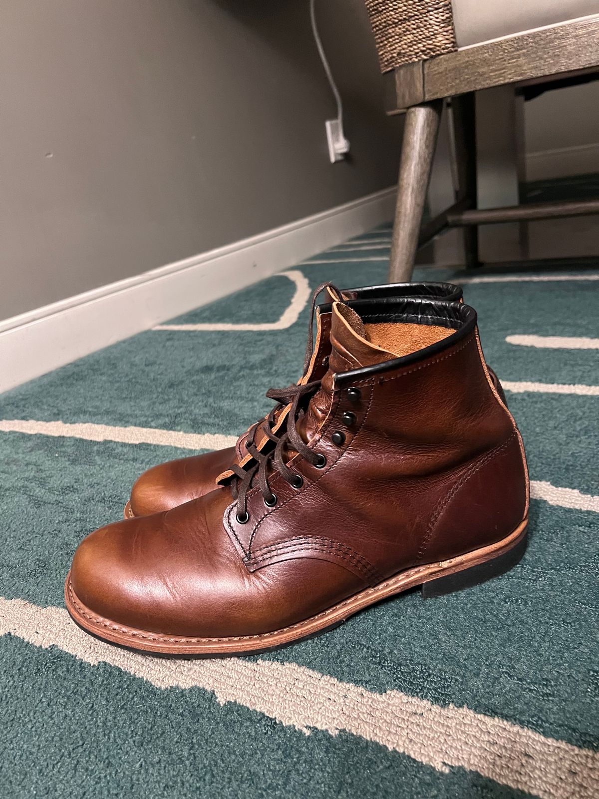 Photo by Snailchang on December 27, 2024 of the Red Wing Beckman in S.B. Foot Cigar Featherstone.