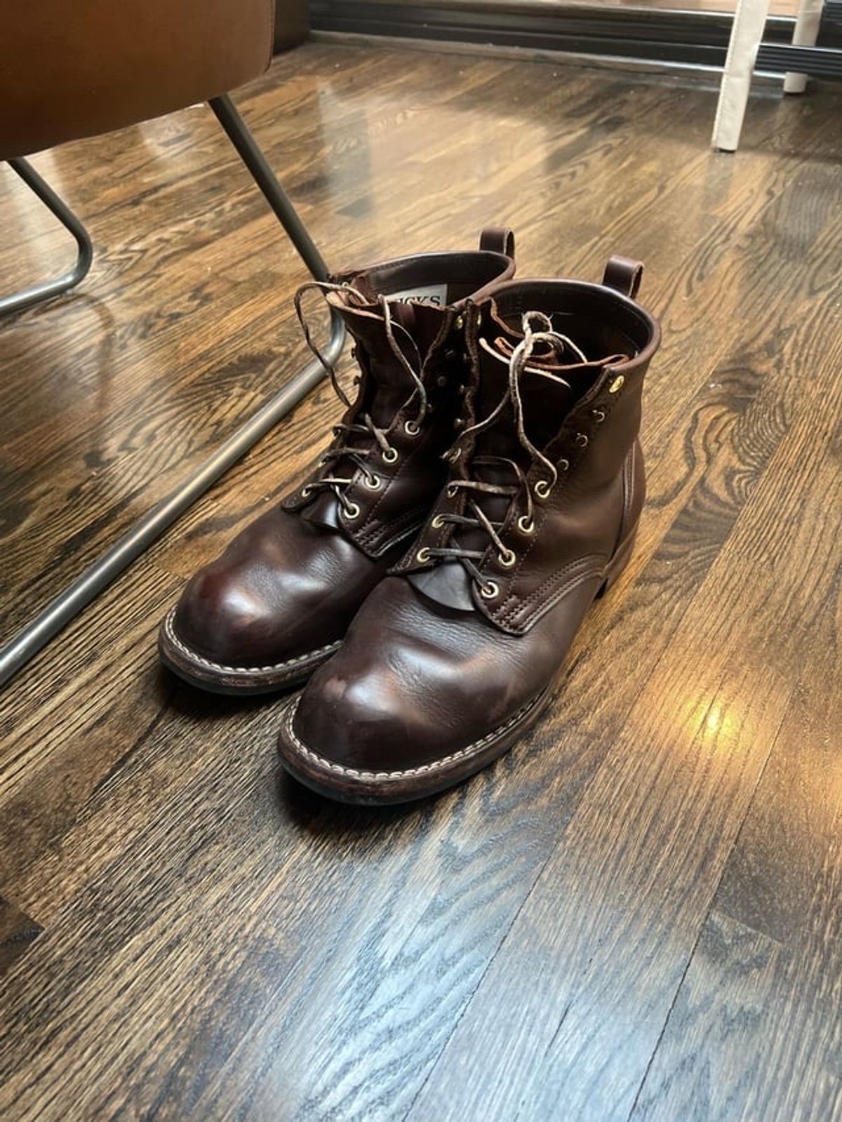 Photo by Snailchang on July 10, 2024 of the Nicks Falcon in Horween Brown Chromexcel.