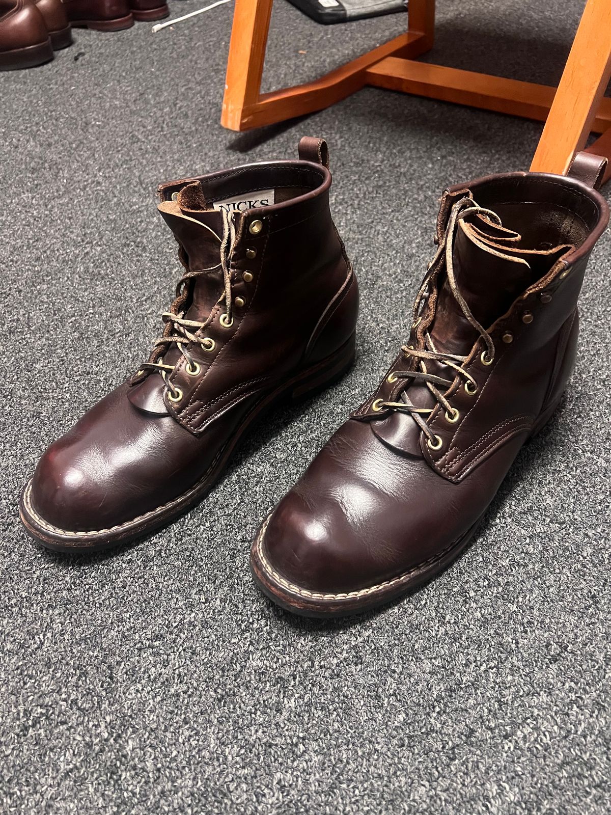 Photo by Snailchang on October 16, 2024 of the Nicks Falcon in Horween Brown Chromexcel.