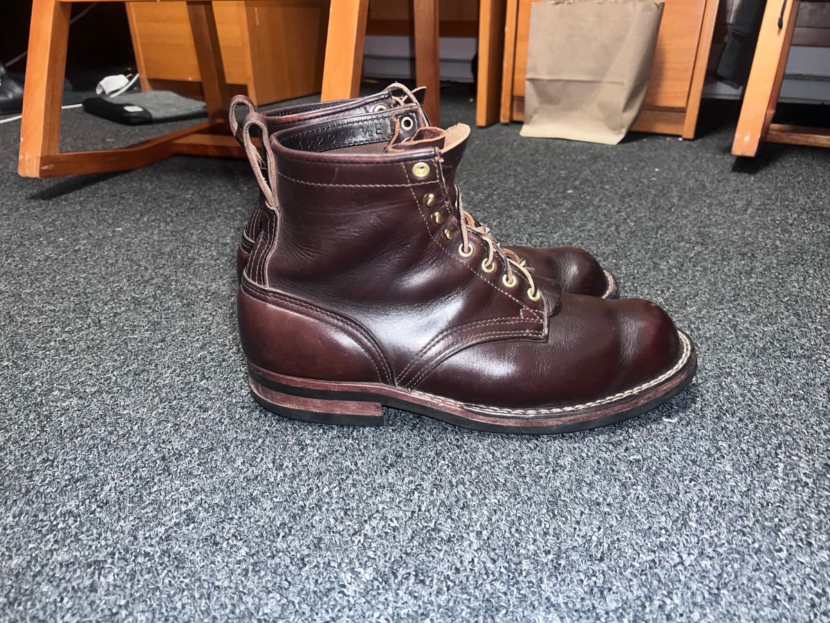 Photo by Snailchang on October 16, 2024 of the Nicks Falcon in Horween Brown Chromexcel.