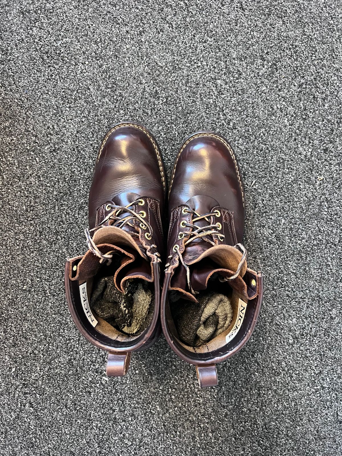 Photo by Snailchang on October 18, 2024 of the Nicks Falcon in Horween Brown Chromexcel.