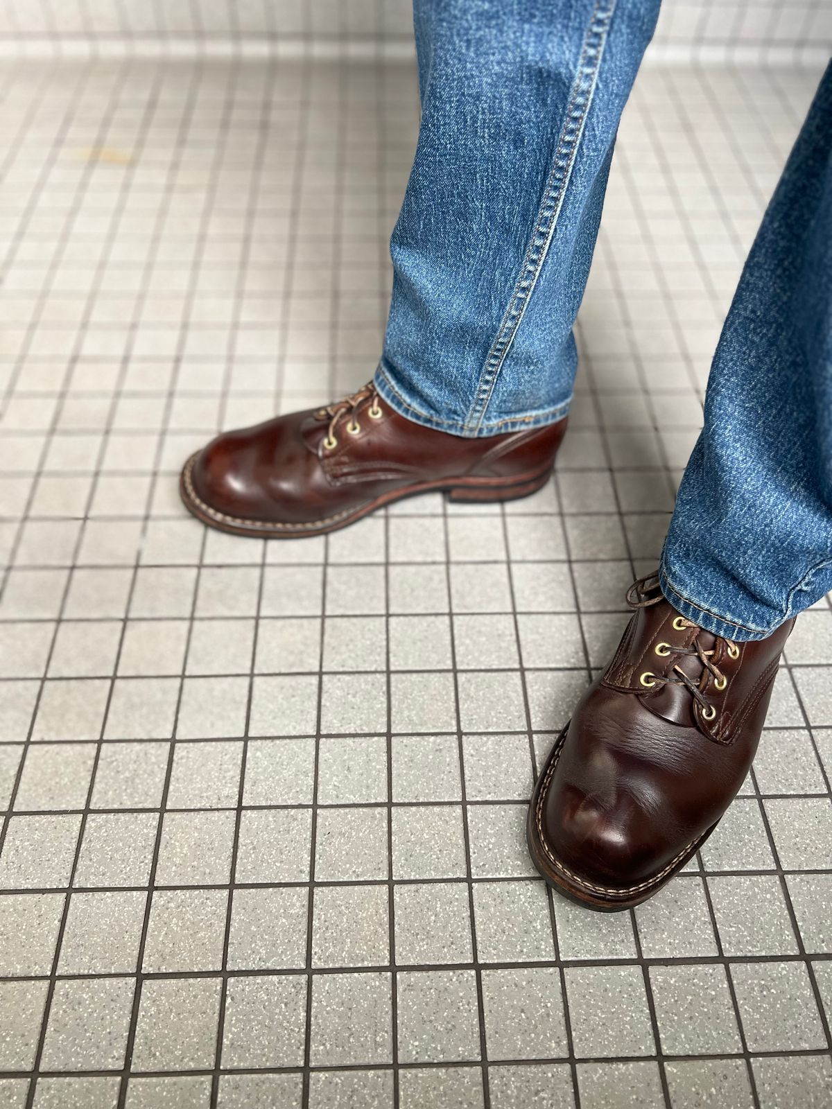 Photo by Snailchang on November 12, 2024 of the Nicks Falcon in Horween Brown Chromexcel.