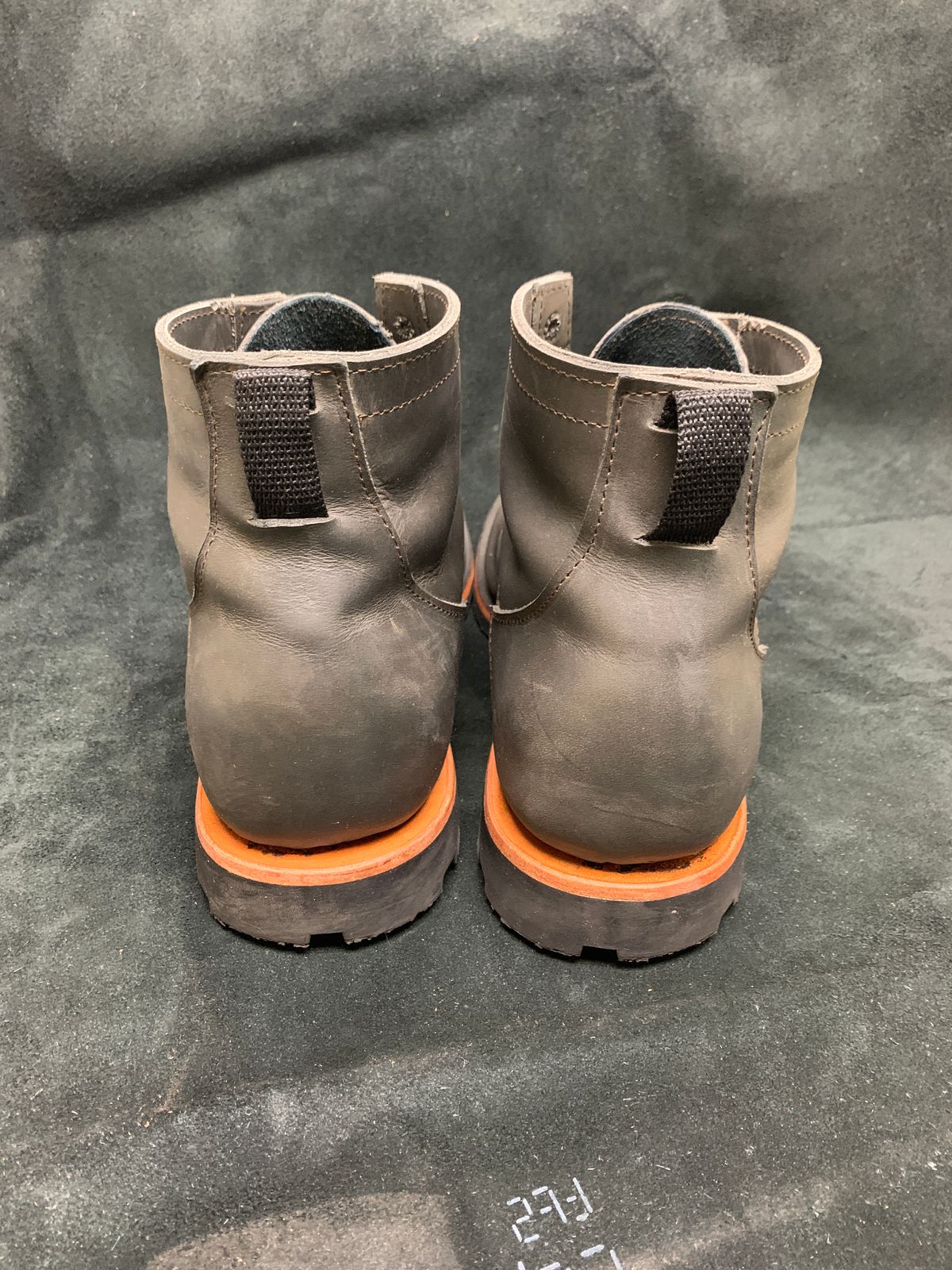 Photo by areith800 on November 3, 2022 of the Origin The Coronado Boot in Slate Waxed Pull Up.
