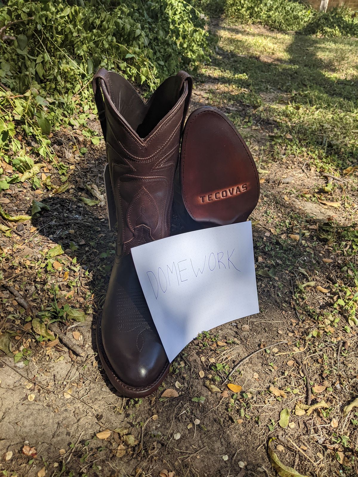 Photo by yellowflannel on October 1, 2022 of the Tecovas The Cartwright in Stout Bovine.