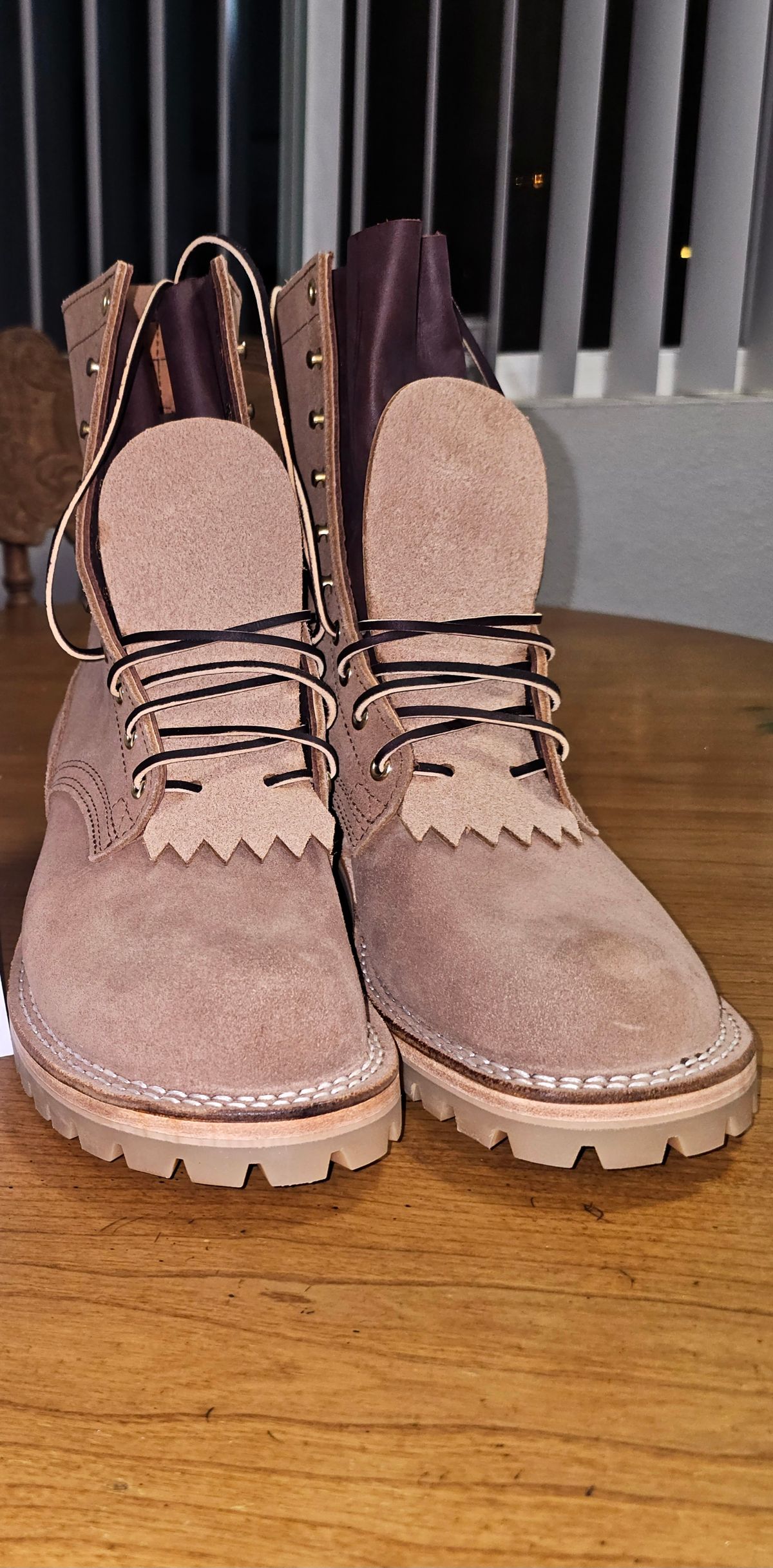 Photo by fozzie_the_bear on October 1, 2025 of the Nicks BuilderPro in Seidel 1964 Tan Roughout.