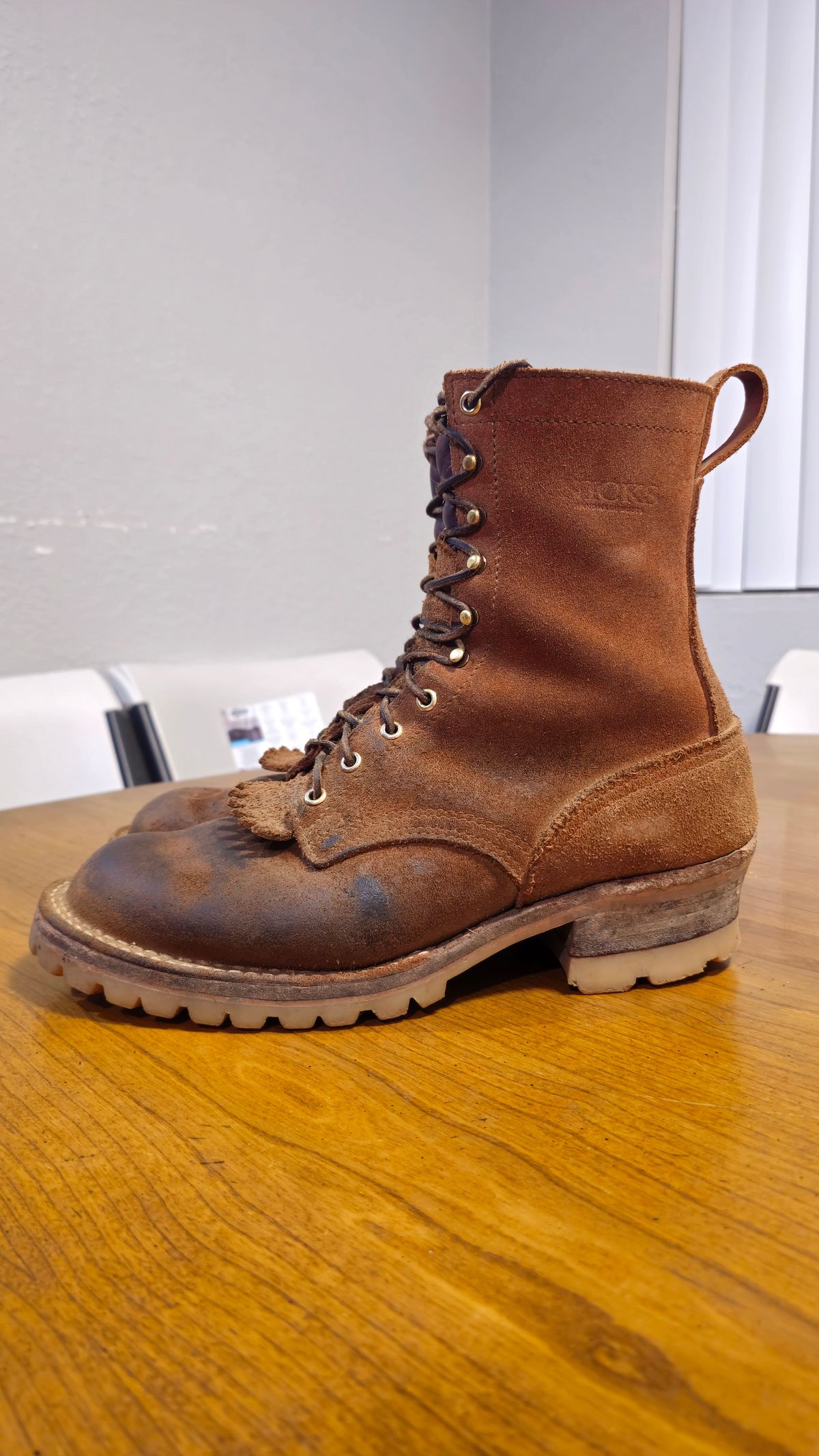 Photo by fozzie_the_bear on December 4, 2025 of the Nicks BuilderPro in Seidel 1964 Tan Roughout.