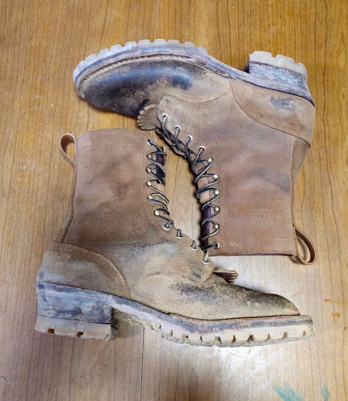 Photo by fozzie_the_bear on January 5, 2026 of the Nicks BuilderPro in Seidel 1964 Tan Roughout.