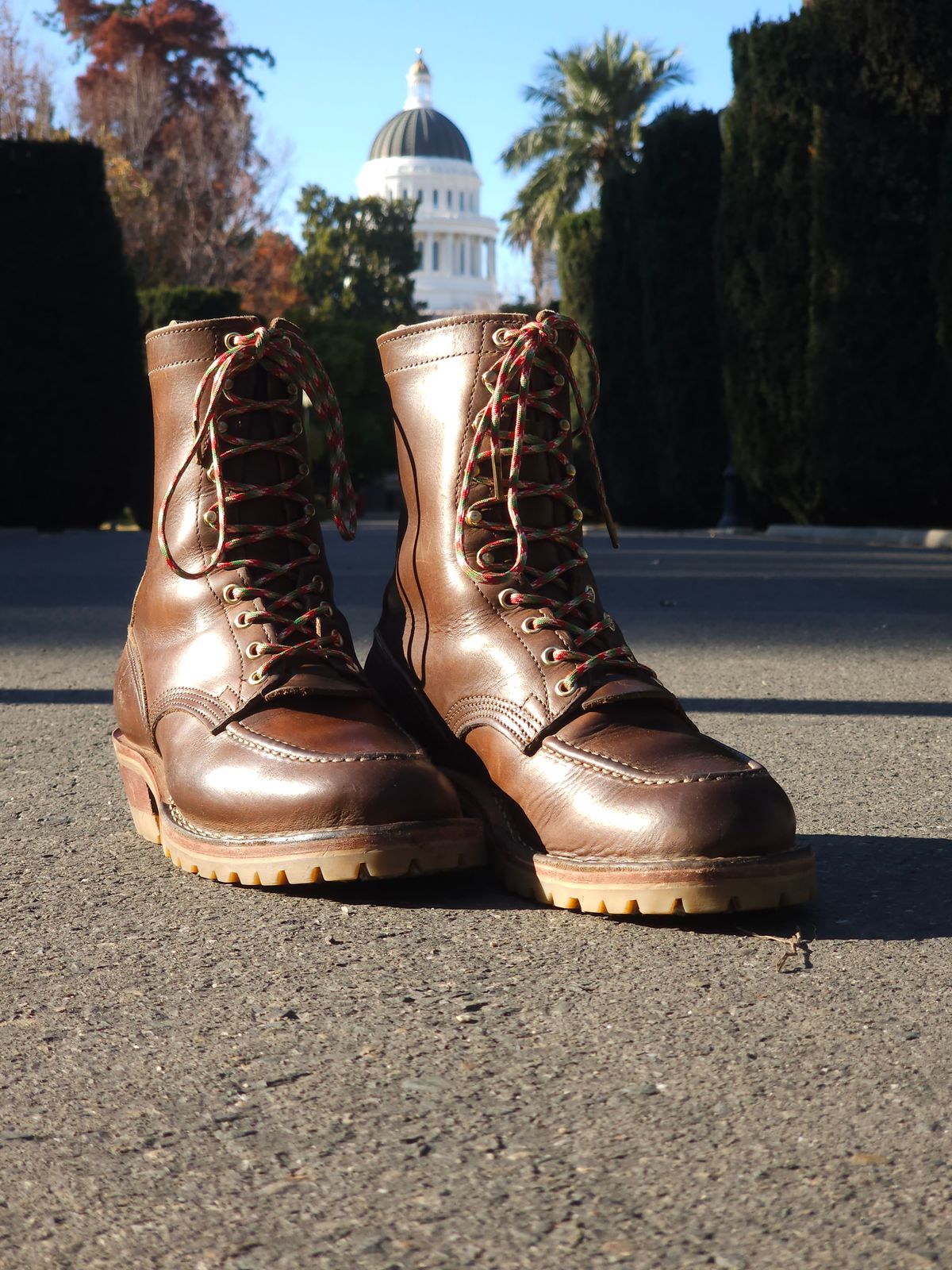 Photo by fozzie_the_bear on December 4, 2023 of the Nicks DomePro in Horween British Tan Chromexcel.