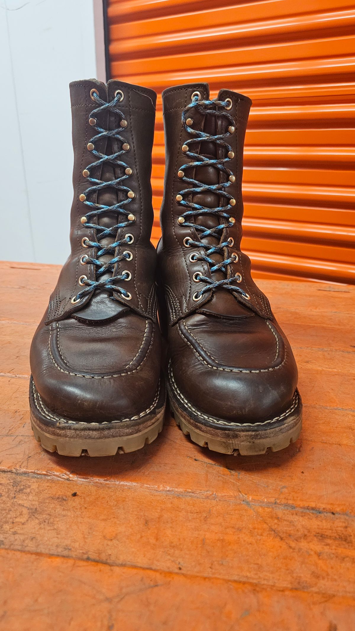 Photo by fozzie_the_bear on February 6, 2024 of the Nicks DomePro in Horween British Tan Chromexcel.