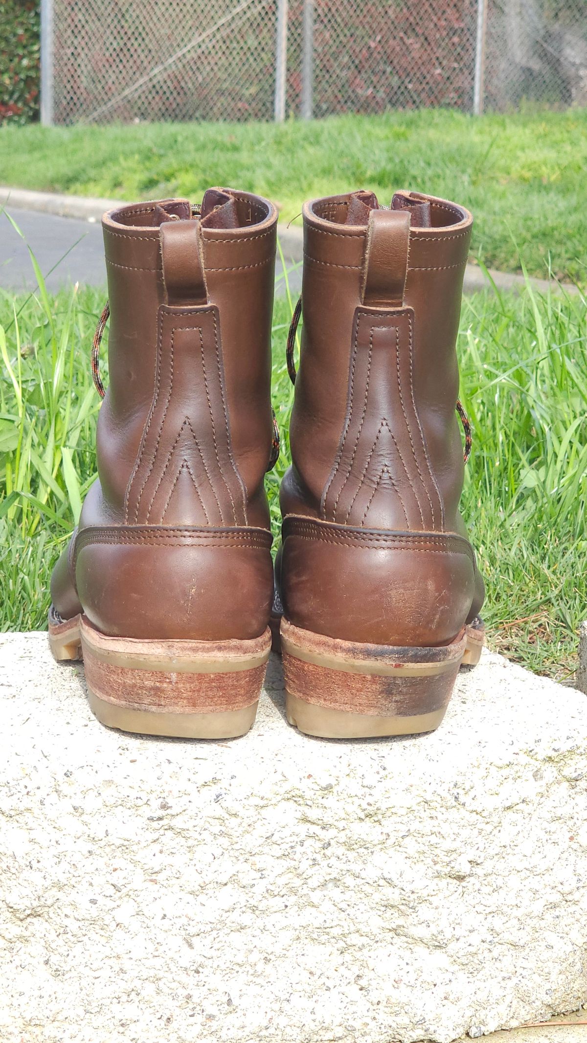 Photo by fozzie_the_bear on March 5, 2024 of the Nicks DomePro in Horween British Tan Chromexcel.