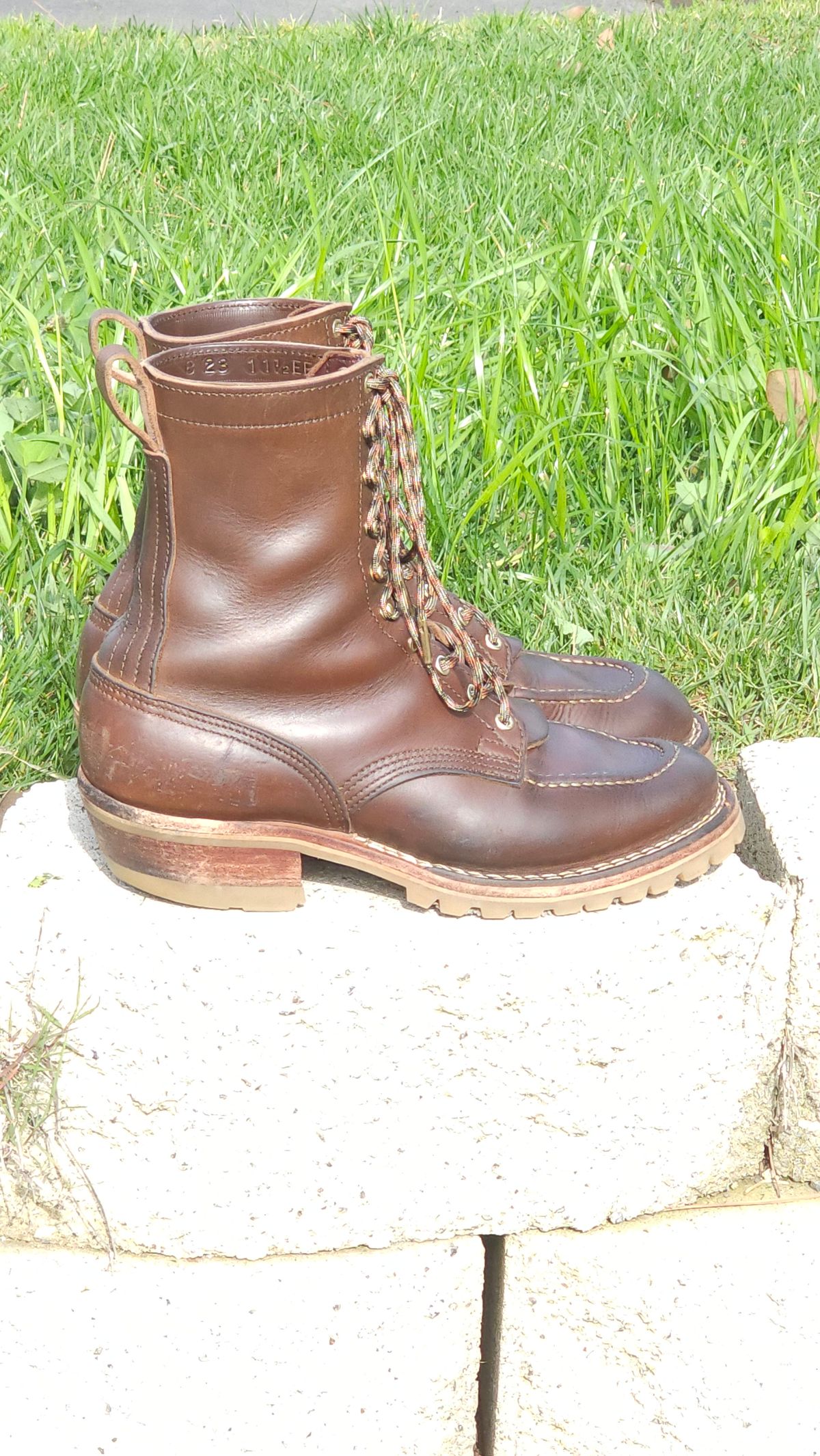 Photo by fozzie_the_bear on March 5, 2024 of the Nicks DomePro in Horween British Tan Chromexcel.