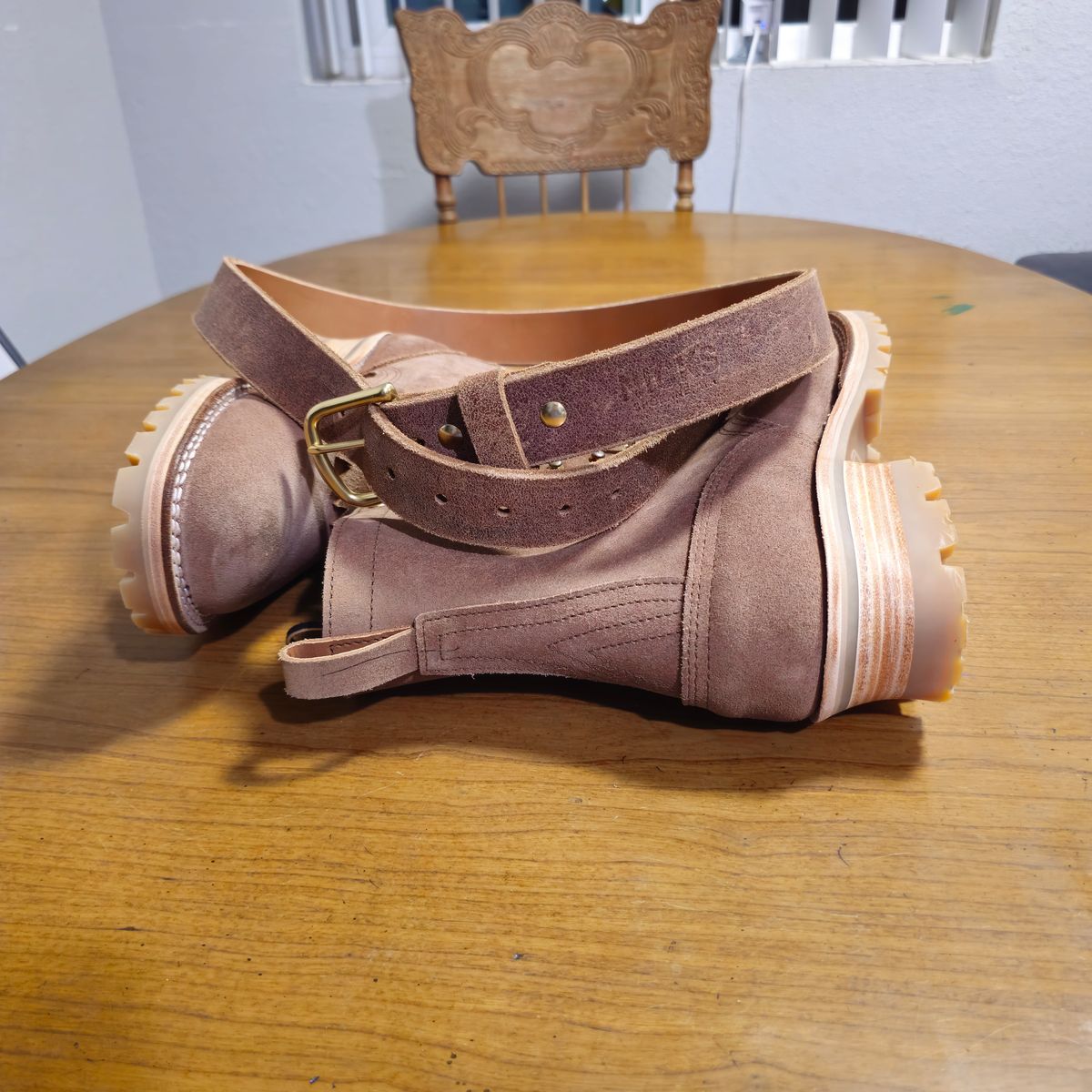 Photo by fozzie_the_bear on October 1, 2025 of the Nicks Work Belt in Seidel 1964 Tan Roughout.