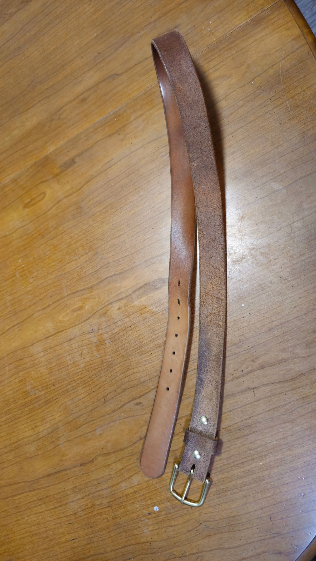Photo by fozzie_the_bear on January 5, 2026 of the Nicks Work Belt in Seidel 1964 Tan Roughout.