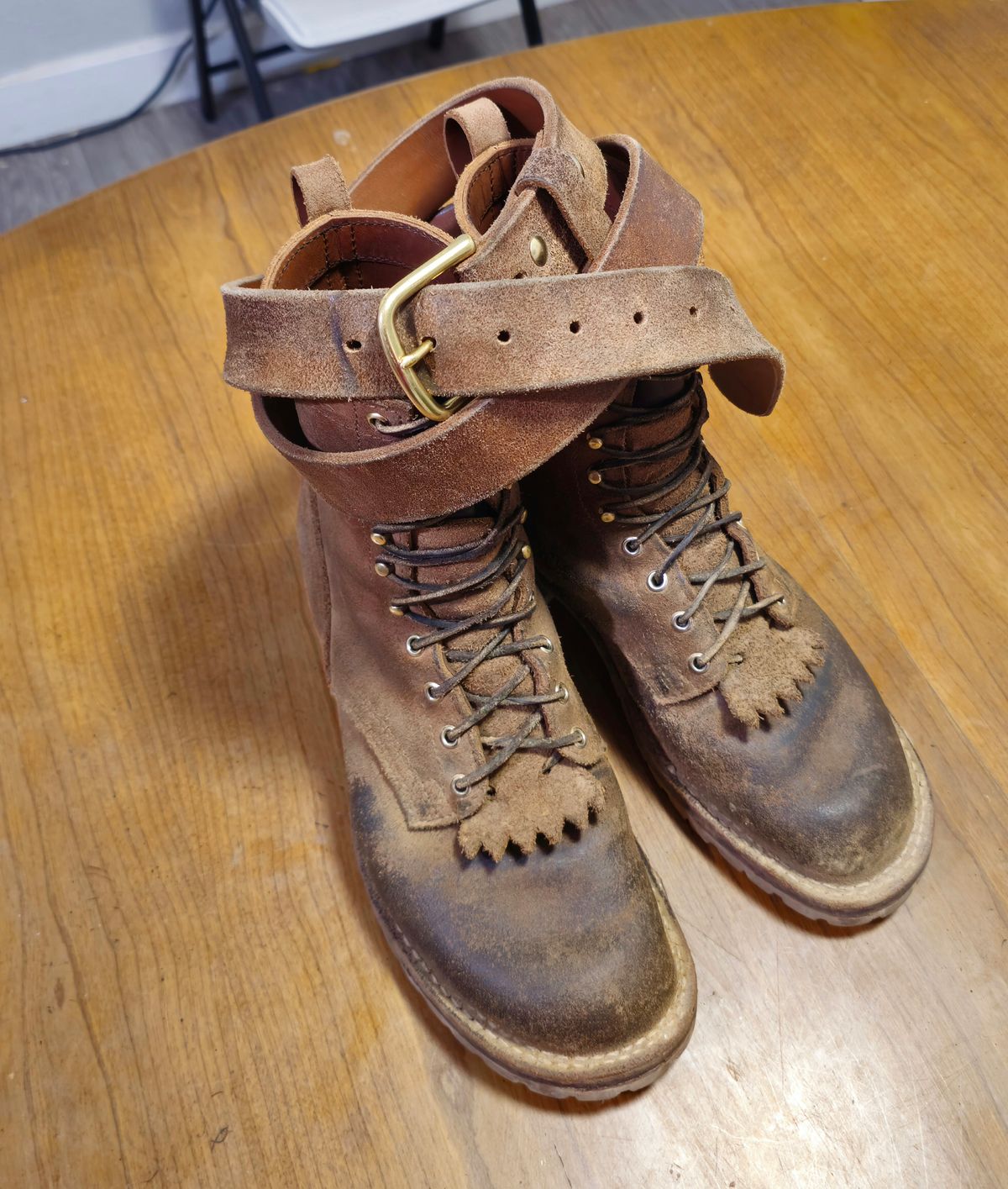 Photo by fozzie_the_bear on January 5, 2026 of the Nicks Work Belt in Seidel 1964 Tan Roughout.